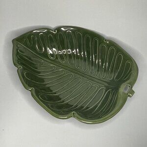Studio D Mahalo Green Stoneware Large 15" long Leaf Shape Dish Serving Ware